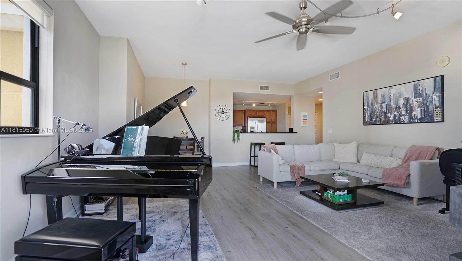 COLONNADE AT DADELAND SE - Residential