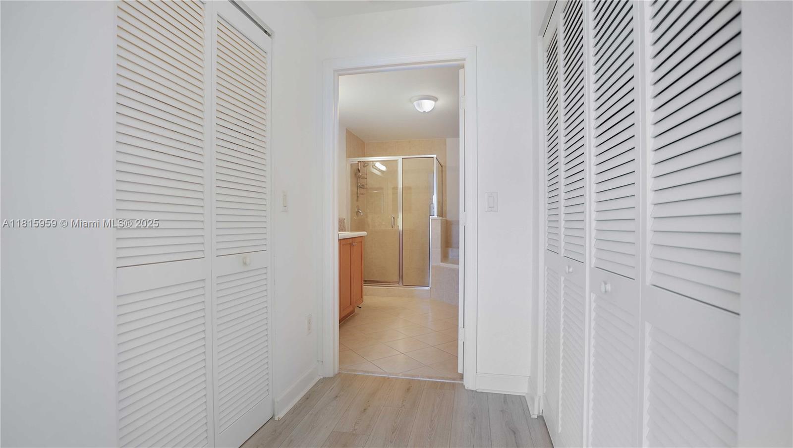 COLONNADE AT DADELAND SE - Residential