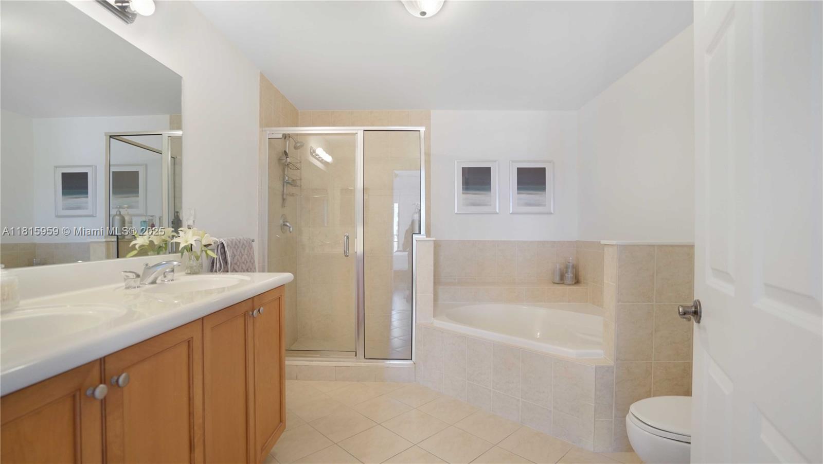 COLONNADE AT DADELAND SE - Residential