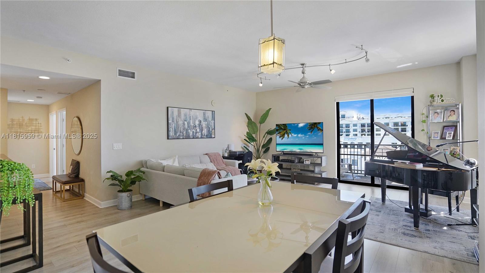COLONNADE AT DADELAND SE - Residential