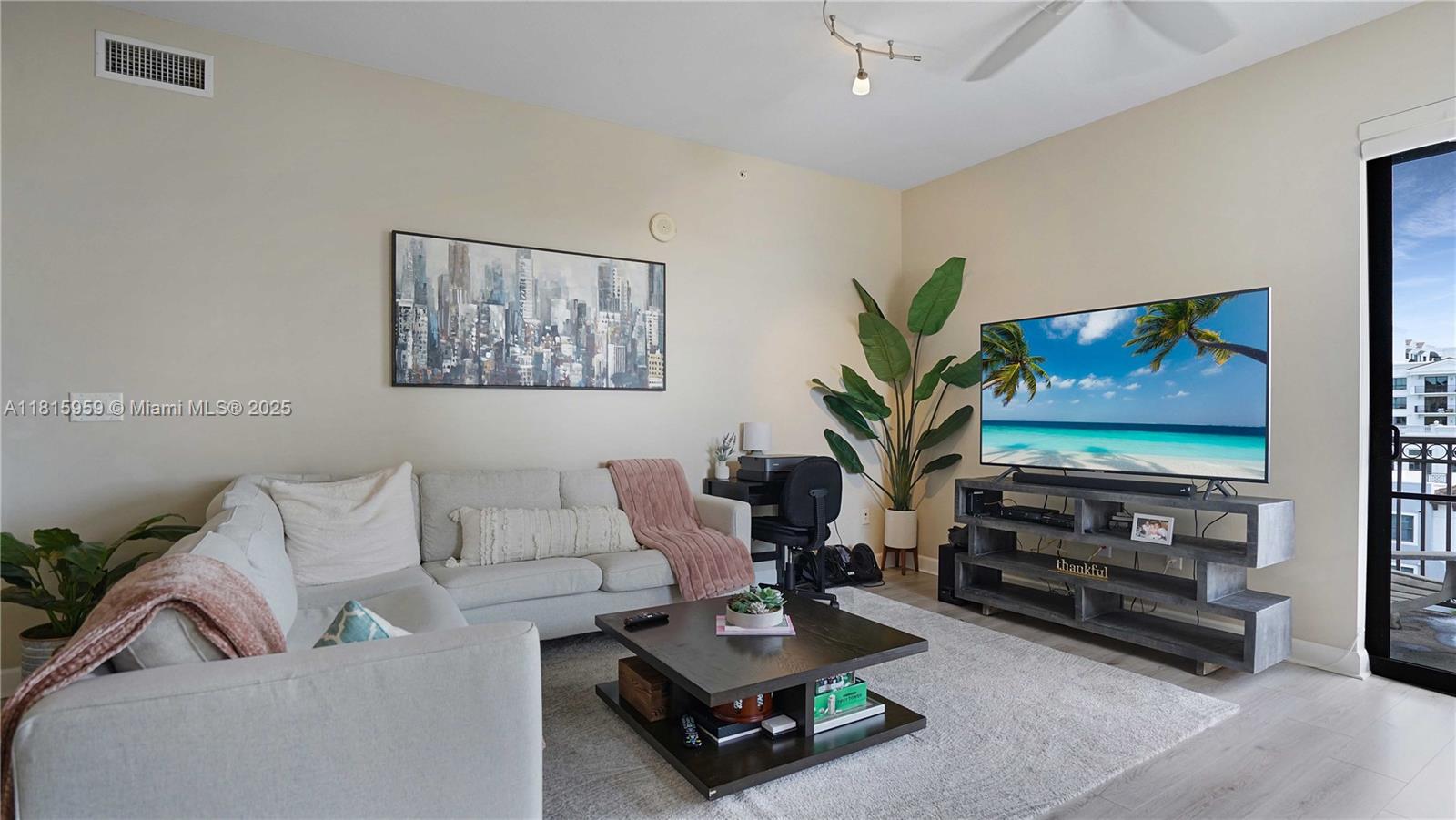 COLONNADE AT DADELAND SE - Residential