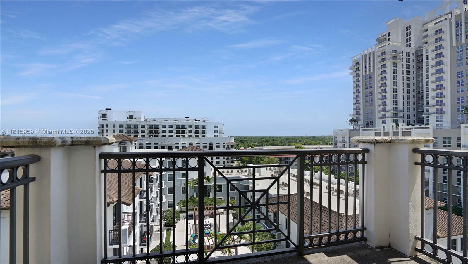 COLONNADE AT DADELAND SE - Residential