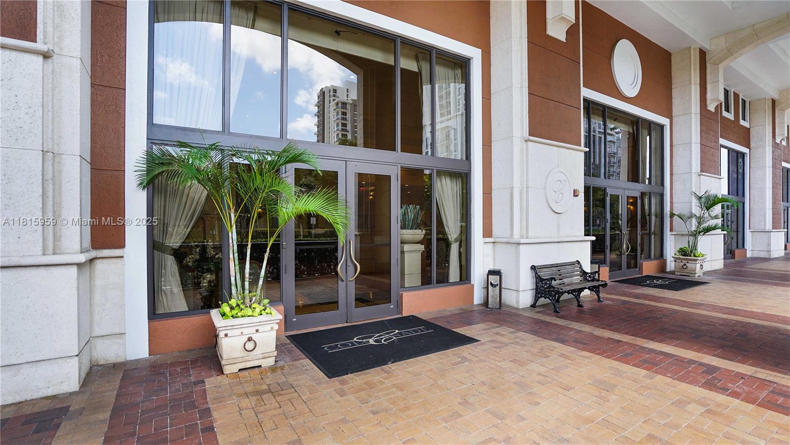 COLONNADE AT DADELAND SE - Residential