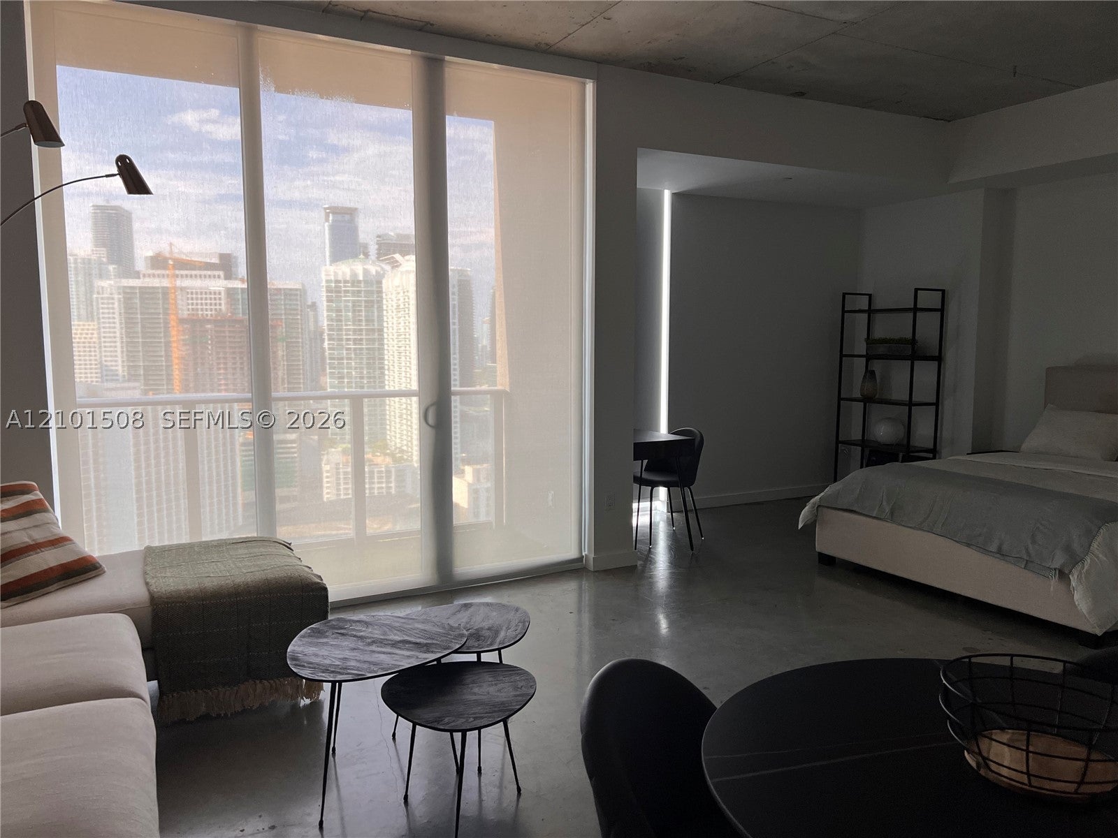 151 SE 1st St 2907