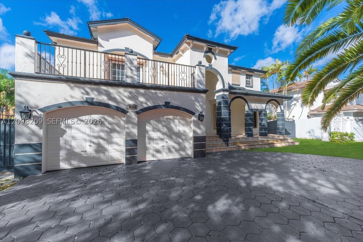 16310 NW 84th Ct