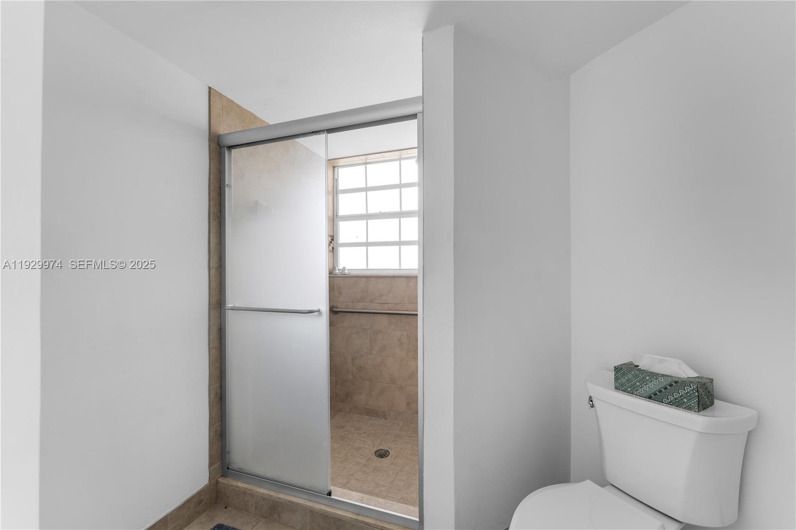 KEYS GATE CONDO NO SEVEN - Residential