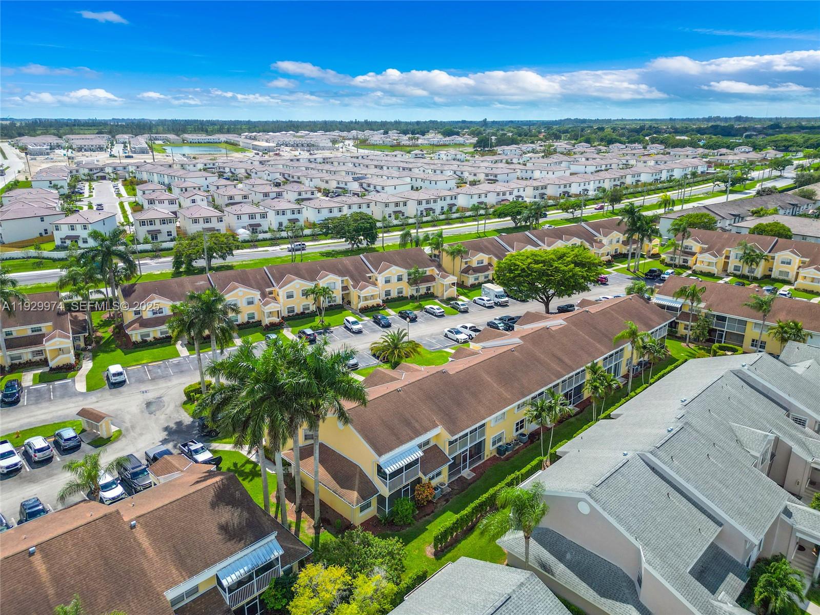 KEYS GATE CONDO NO SEVEN - Residential