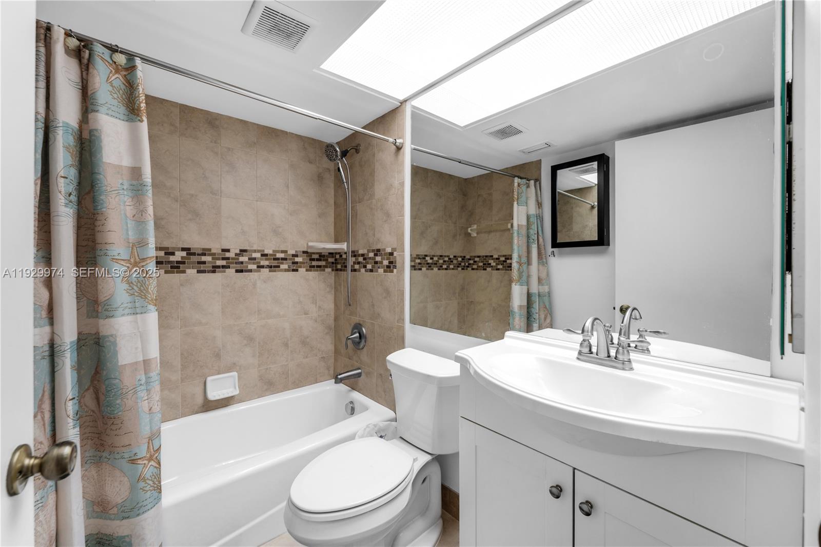 KEYS GATE CONDO NO SEVEN - Residential