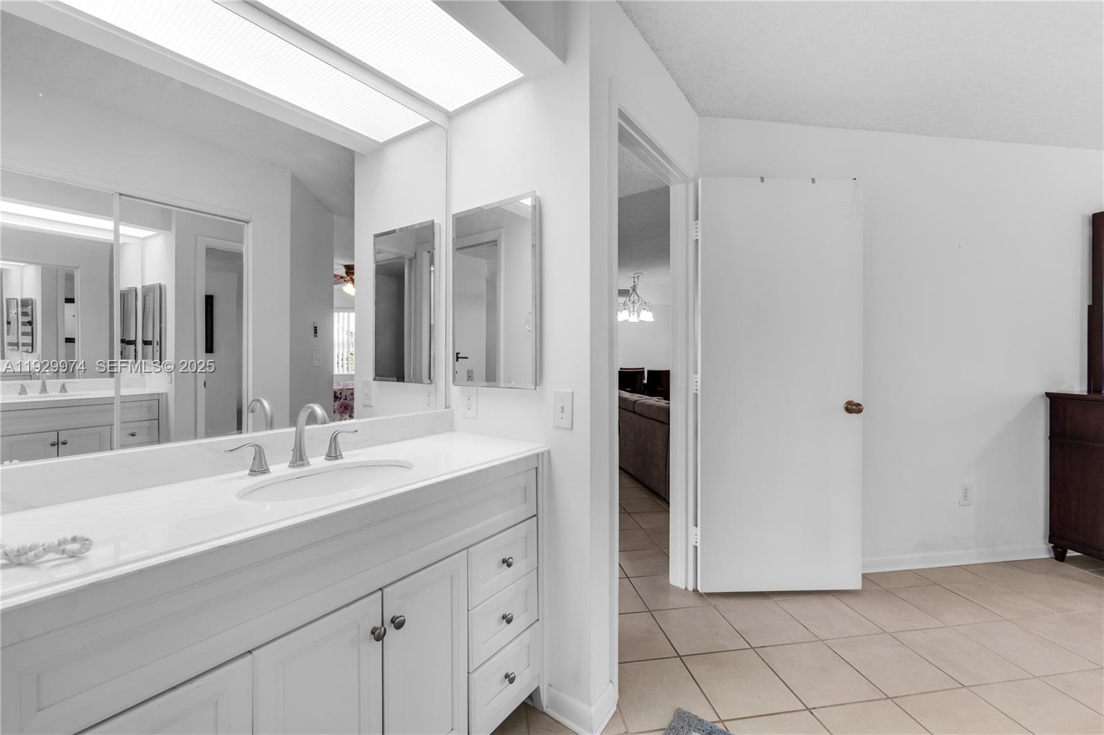 KEYS GATE CONDO NO SEVEN - Residential