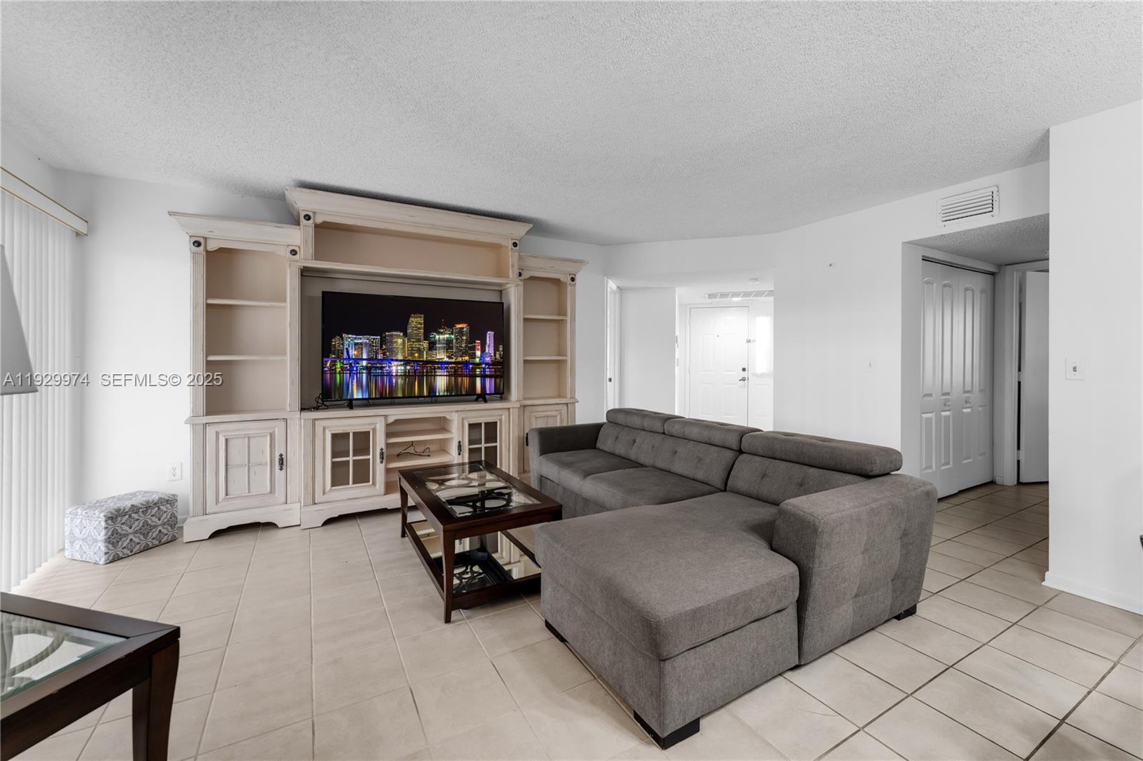 KEYS GATE CONDO NO SEVEN - Residential