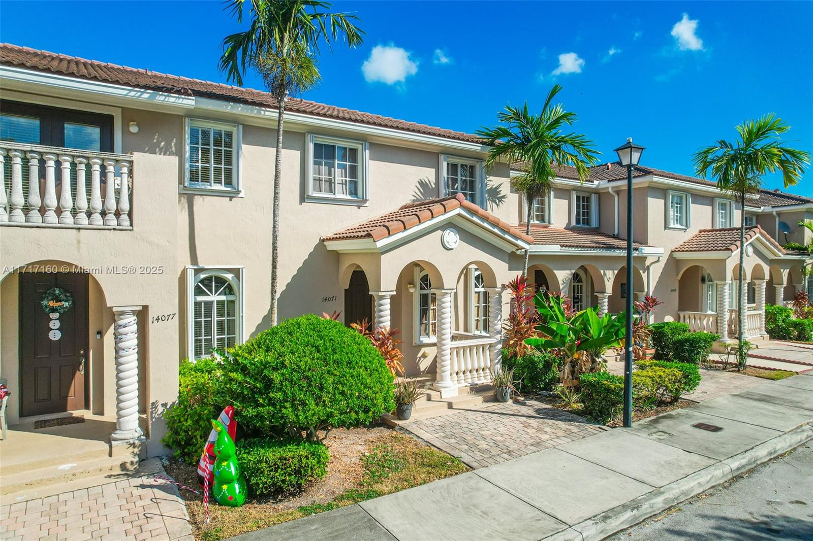 Property for Sale at 14071 Sw 273rd Ter, Homestead, Miami-Dade County, Florida - Bedrooms: 4 
Bathrooms: 3  - $405,000