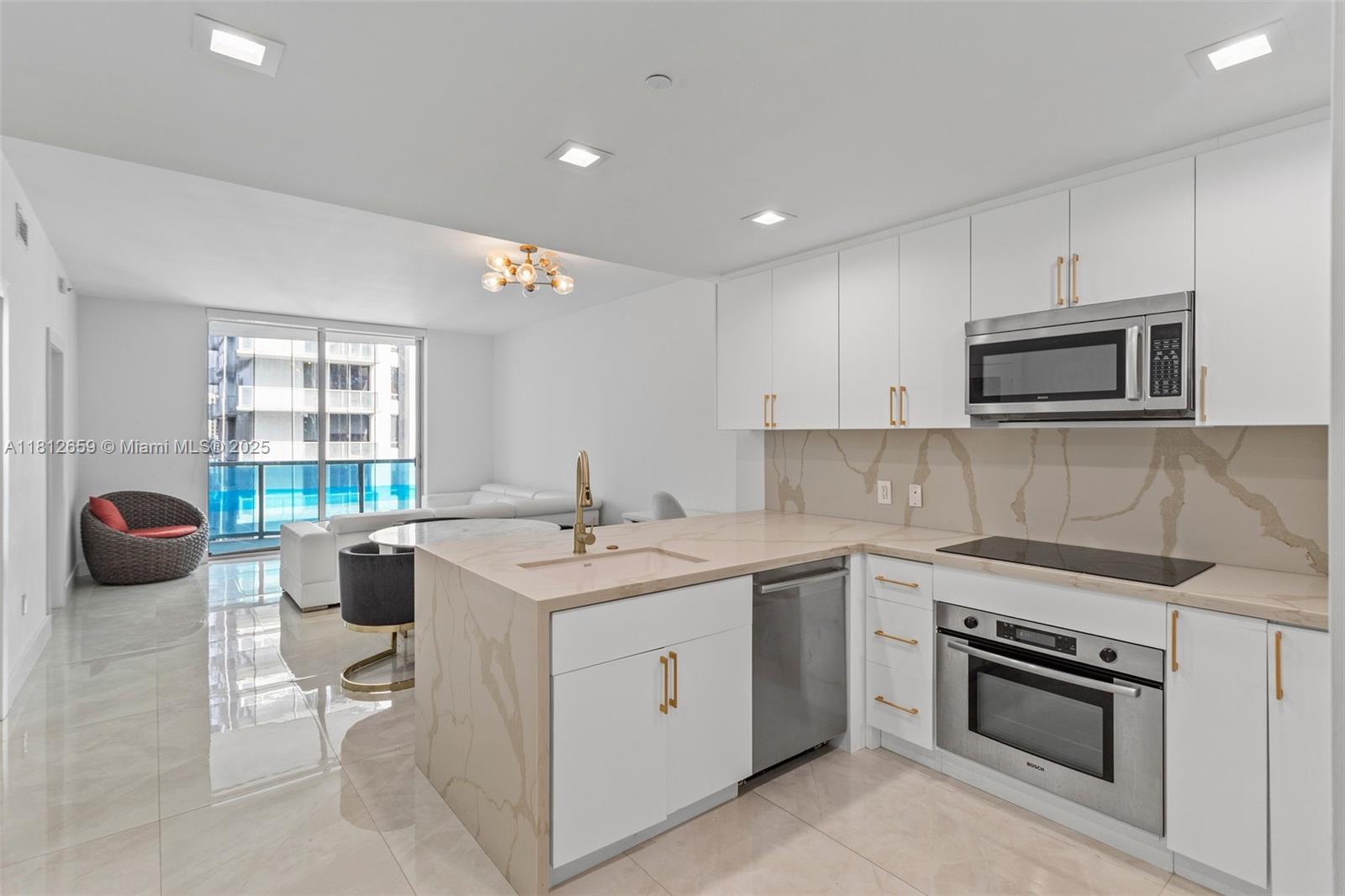 1060 Brickell Ave 2015, Miami, Broward County, Florida - 1 Bedrooms  
1 Bathrooms - 