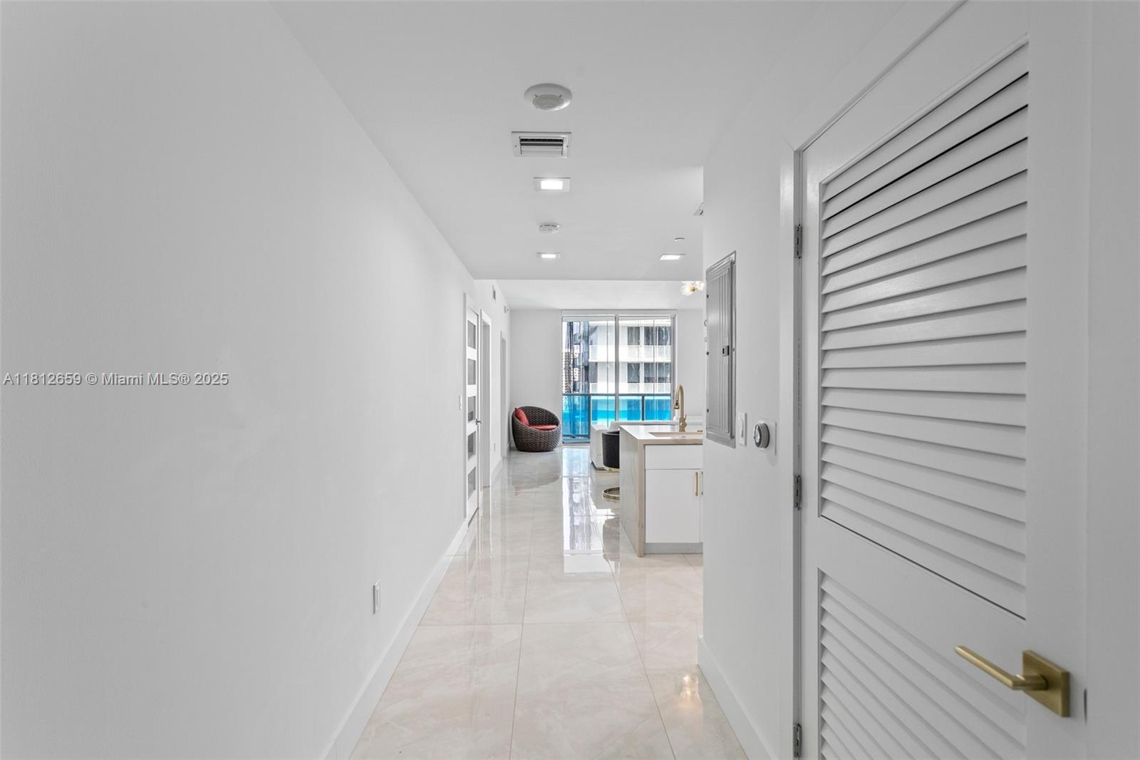 1060 Brickell Ave 2015