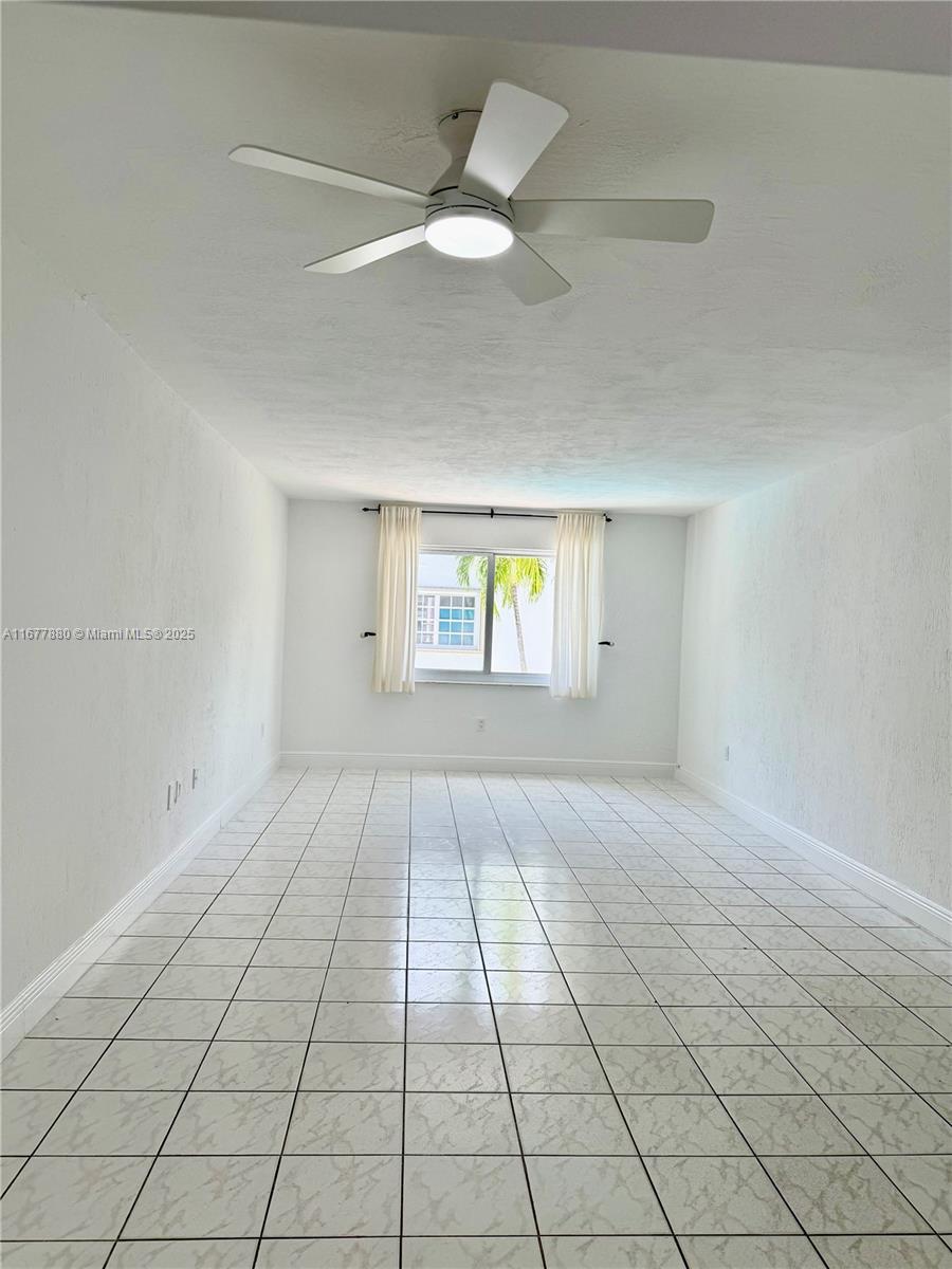 KEY BISCAYNE VI CONDO - Residential