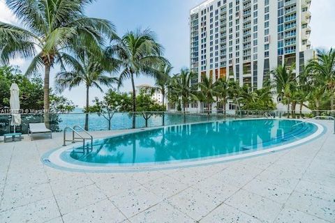 Condominium in Miami FL 460 28th St 28.jpg