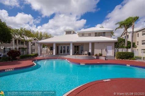 LAKEVIEW CLUB CONDO - Residential Lease