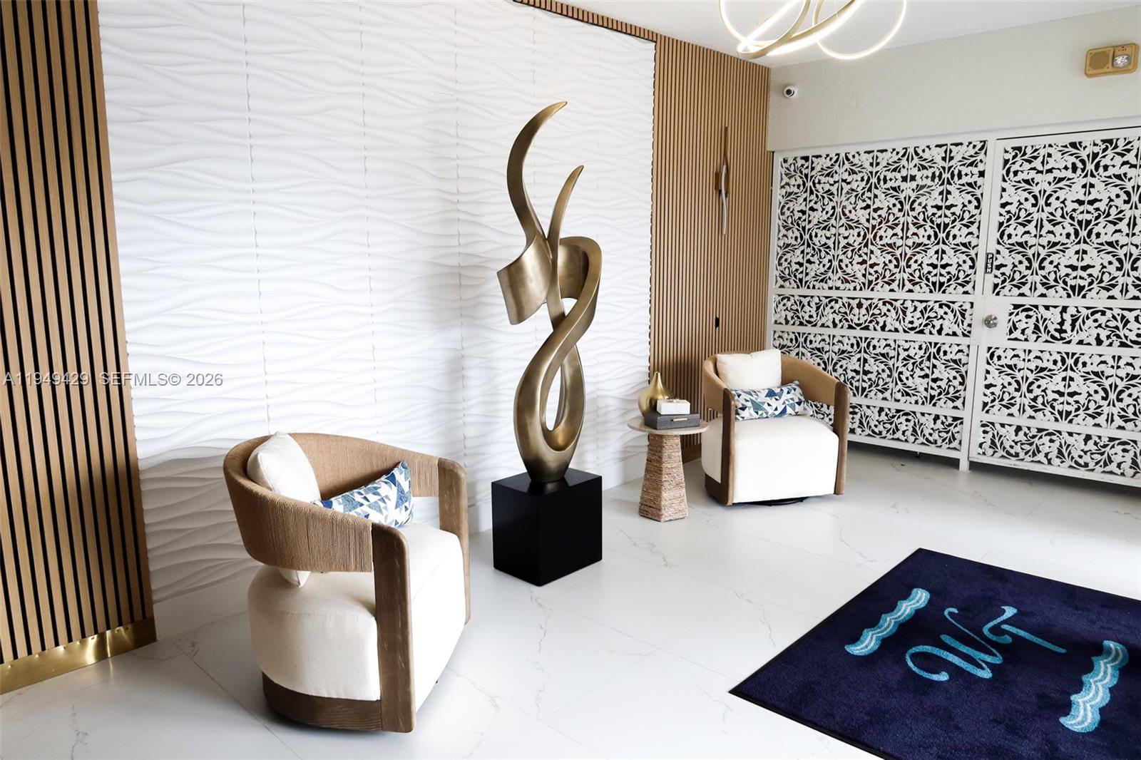 WELLINGTON TOWERS CONDO - Residential