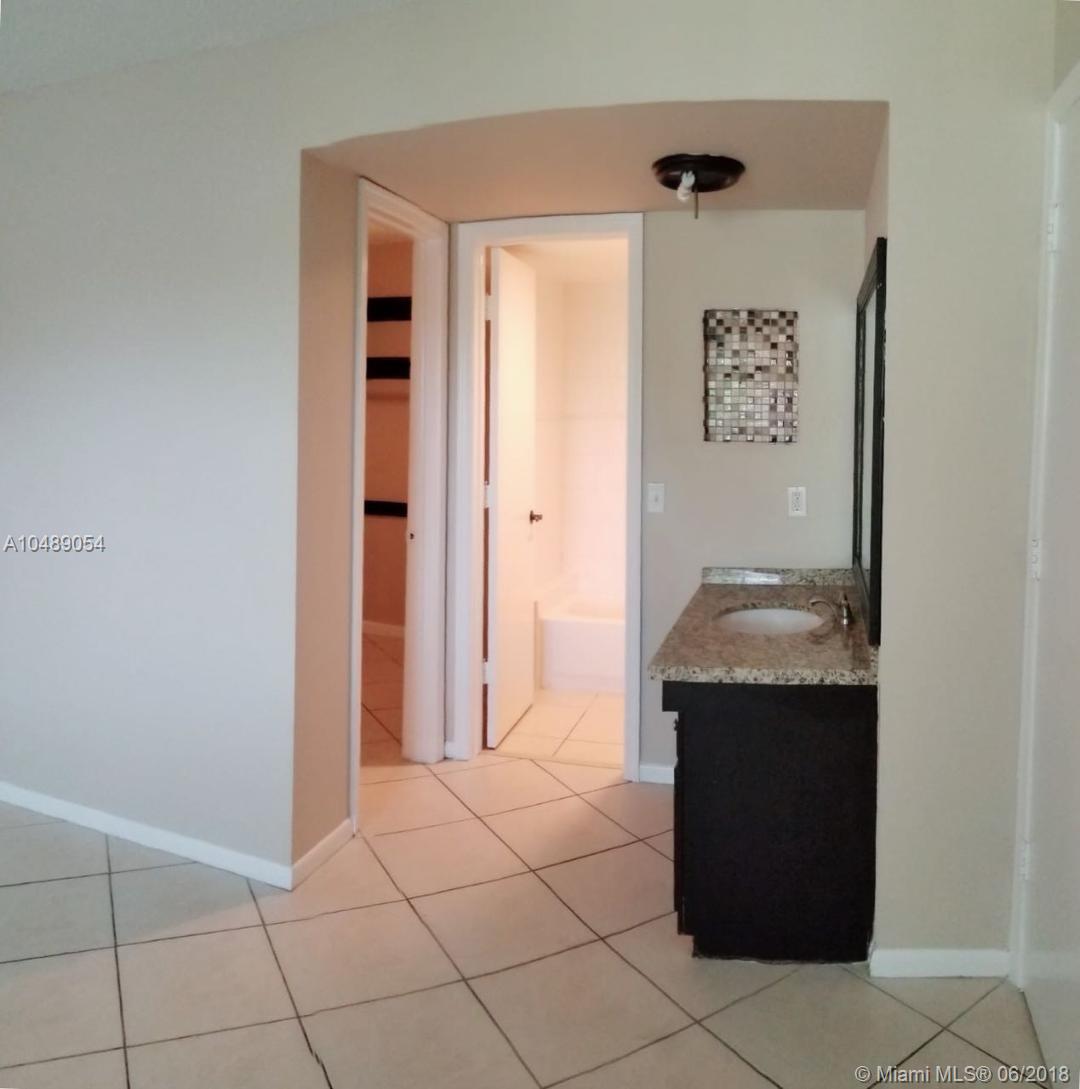 BROOKFIELD GARDENS 1 COND - Residential