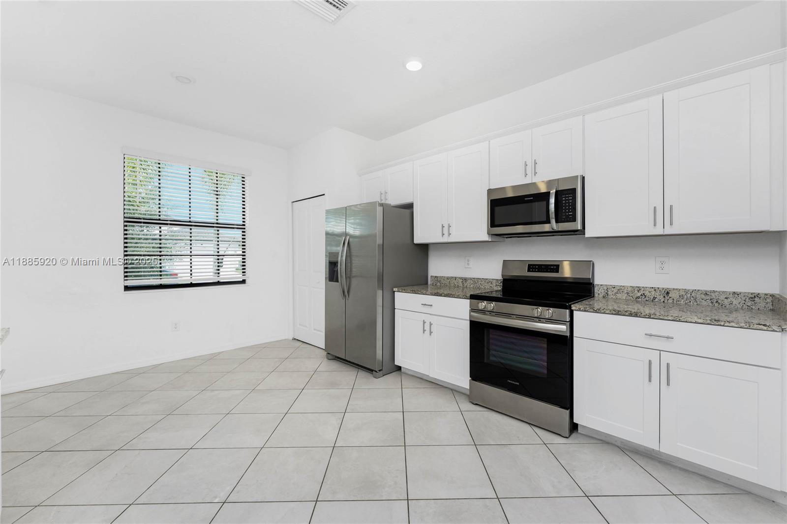 HAMMOKS AT WEST PORT - Residential