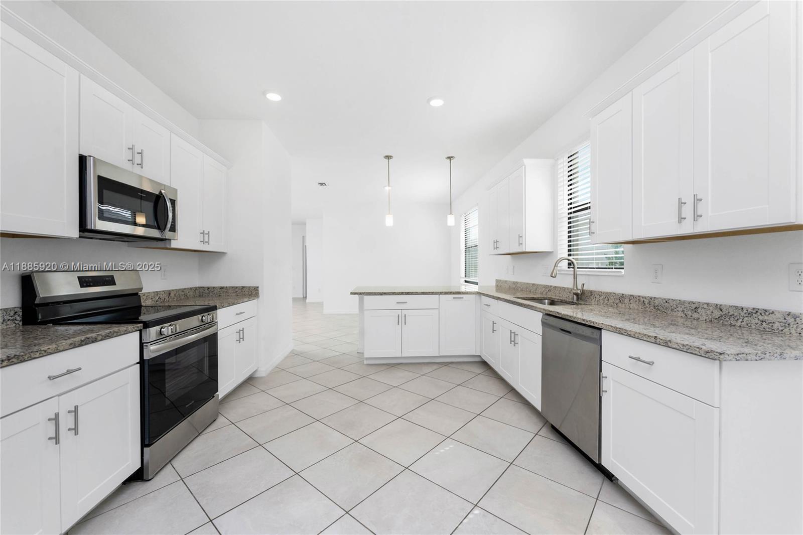 HAMMOKS AT WEST PORT - Residential