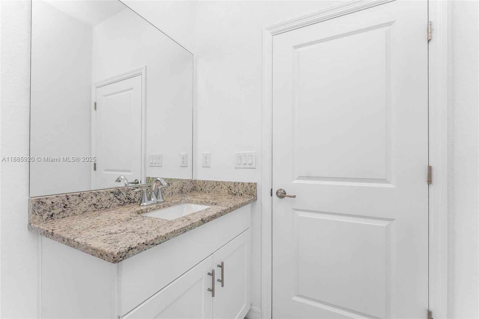 HAMMOKS AT WEST PORT - Residential