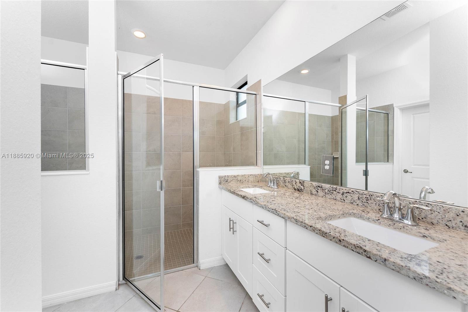 HAMMOKS AT WEST PORT - Residential