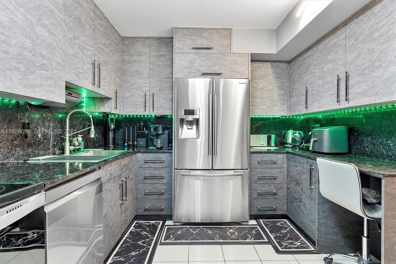 BRITANNIA AT QUADOMAIN CO - Residential