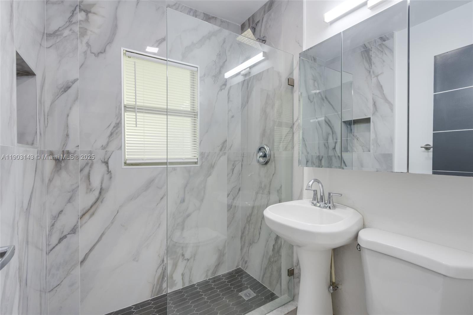 WEST LITTLE RIVER TRACK - Residential