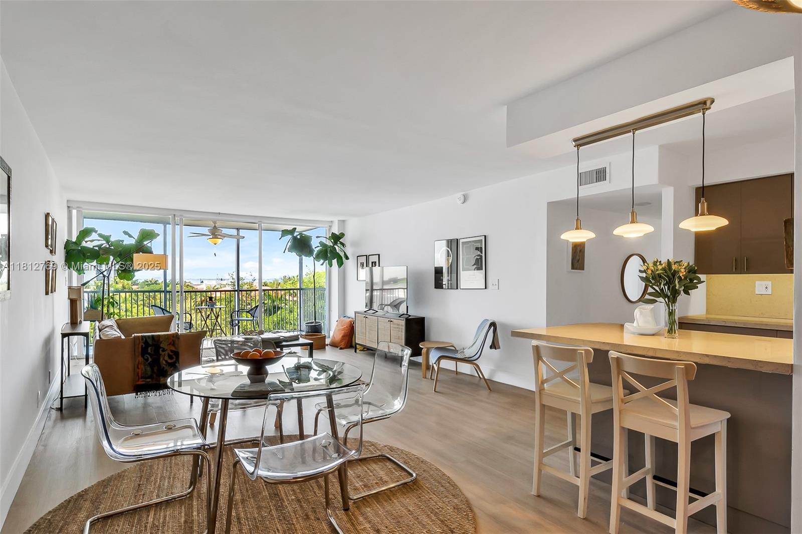 ISLAND BREAKERS CONDO - Residential Lease