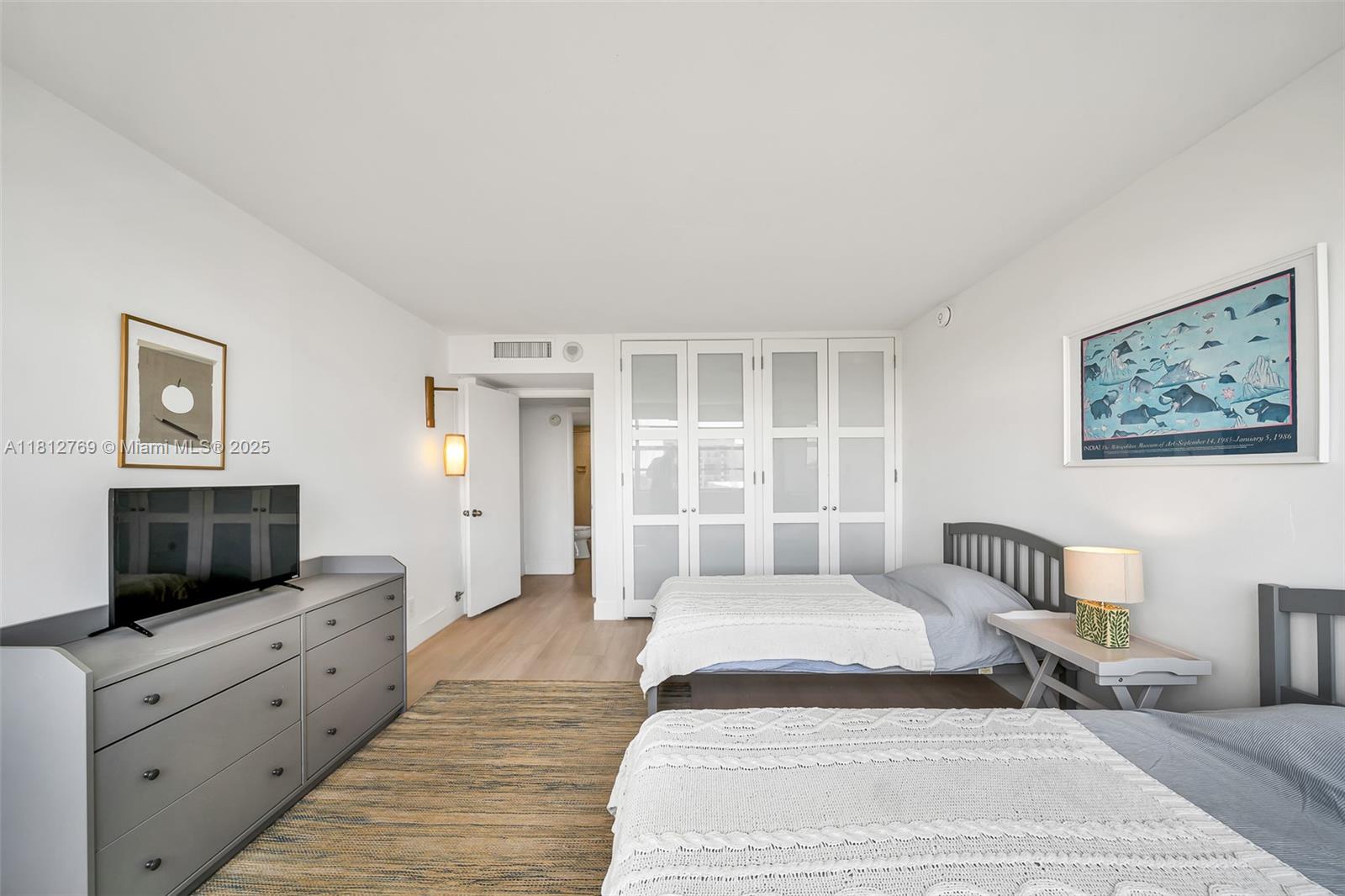 ISLAND BREAKERS CONDO - Residential Lease