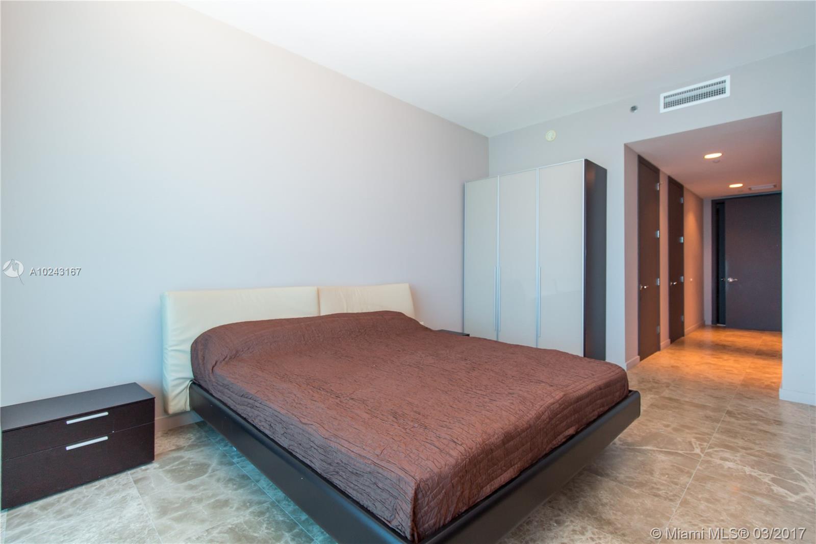 Continuum On South Beach - Residential Lease