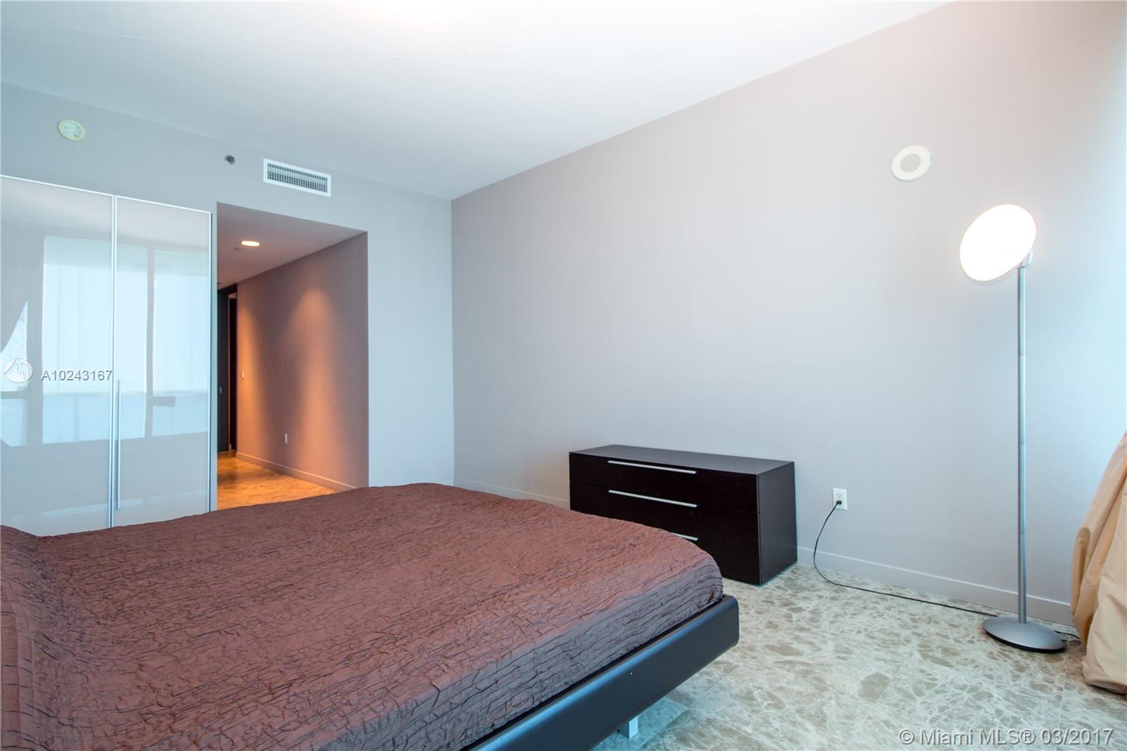 Continuum On South Beach - Residential Lease