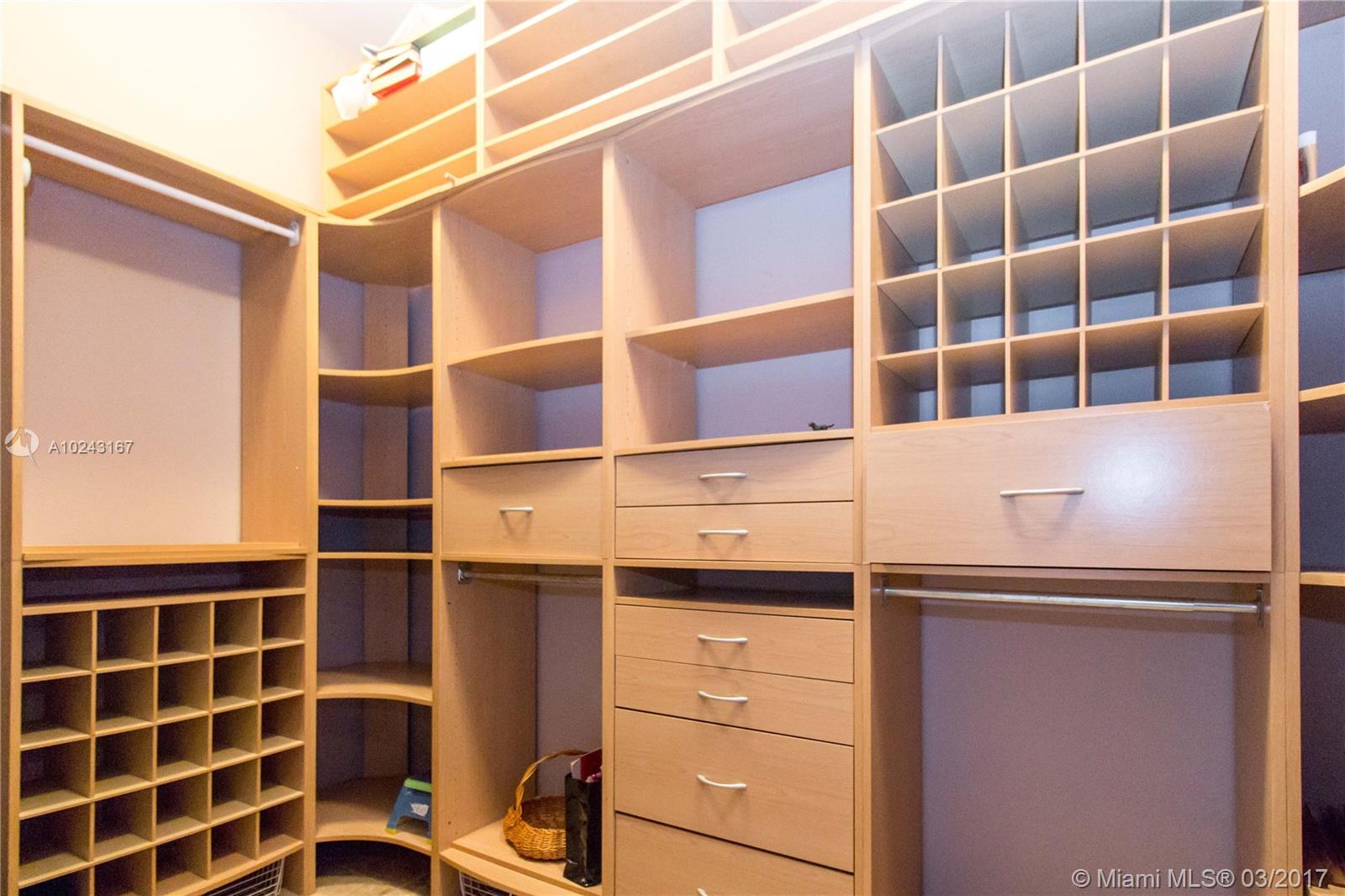 Continuum On South Beach - Residential Lease