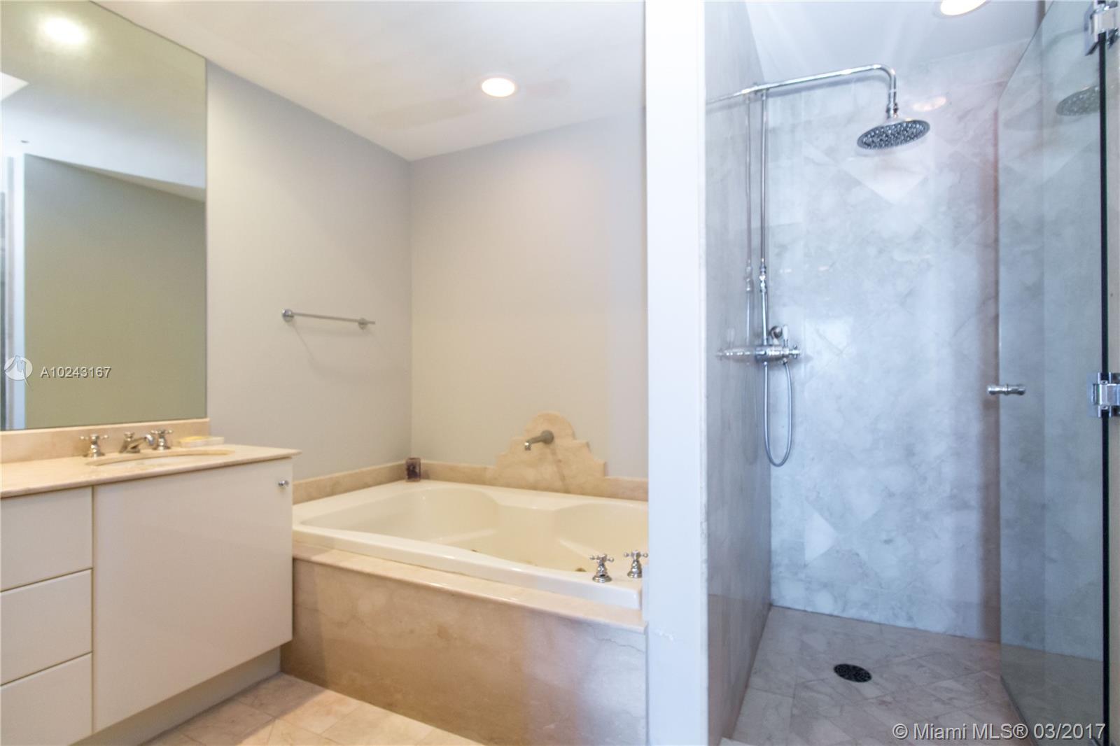 Continuum On South Beach - Residential Lease