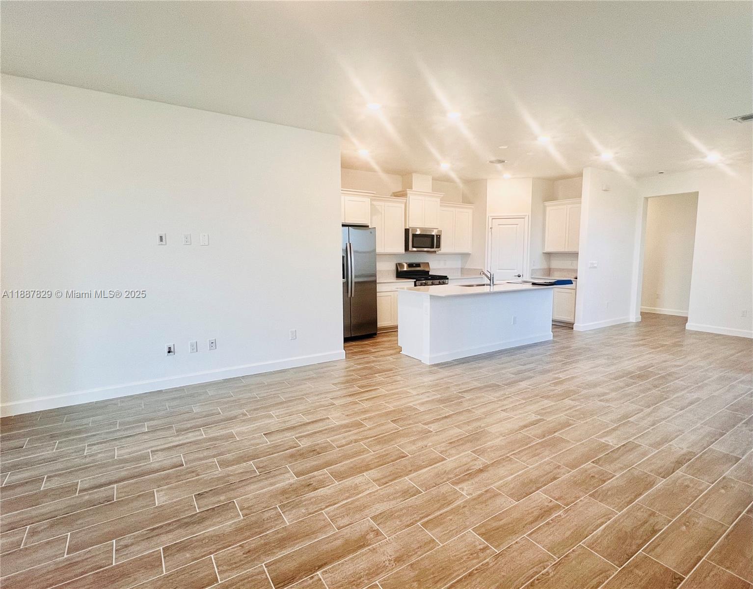 ARDEN PUD POD I NORTH - Residential Lease