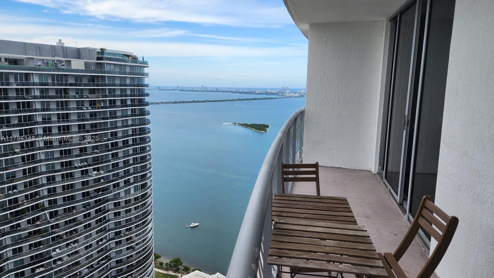 1750 N Bayshore Dr 5511, Miami, Broward County, Florida - 1 Bedrooms  
1 Bathrooms - 