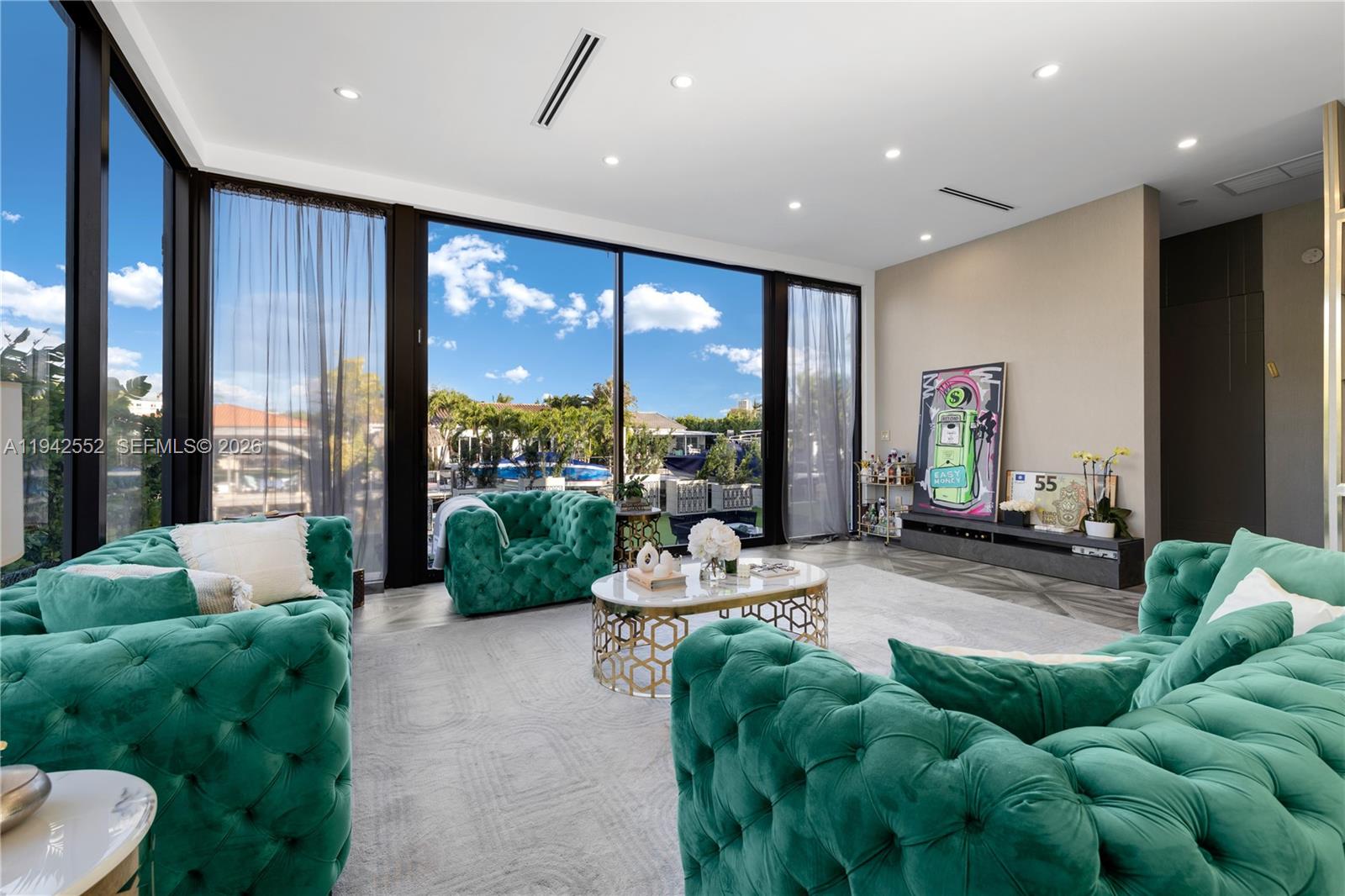 BISCAYNE POINT - Residential