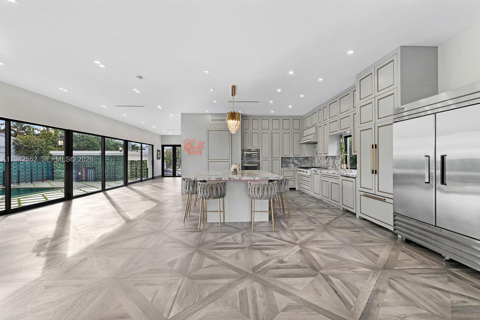 BISCAYNE POINT - Residential