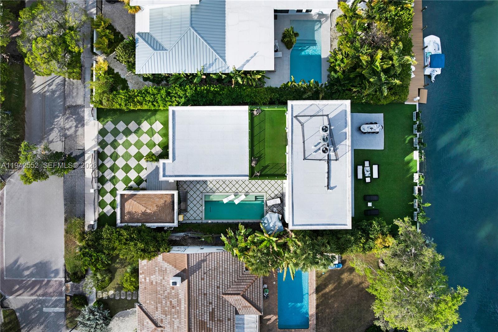 BISCAYNE POINT - Residential