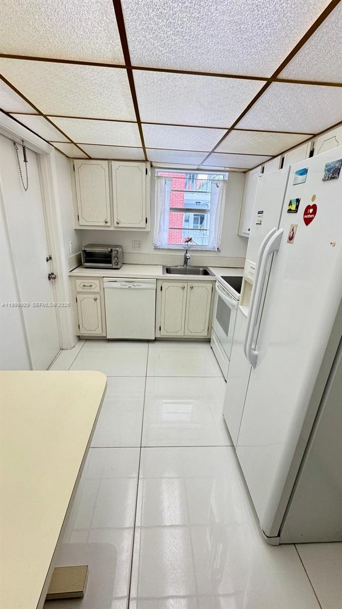 PARADISE VILLAS - Residential