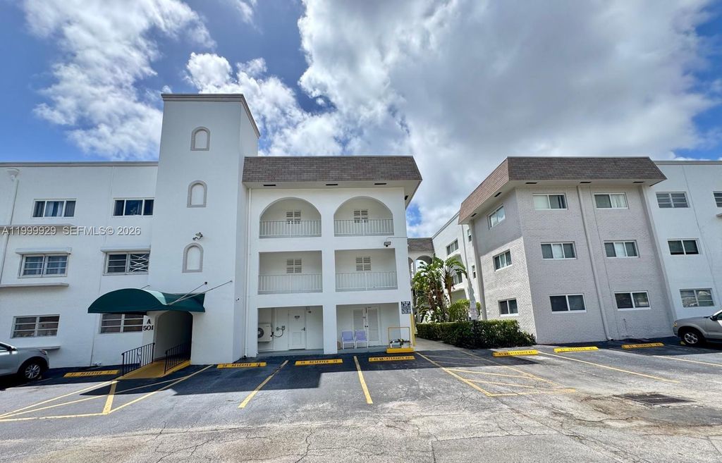 Photo of 581 Blue Heron Drive #221-B, Hallandale Beach, FL 33009 (MLS # A11999929)