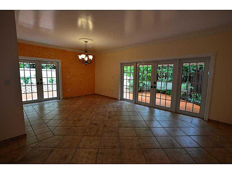 BRICKELLS FLAGLER - Residential Lease