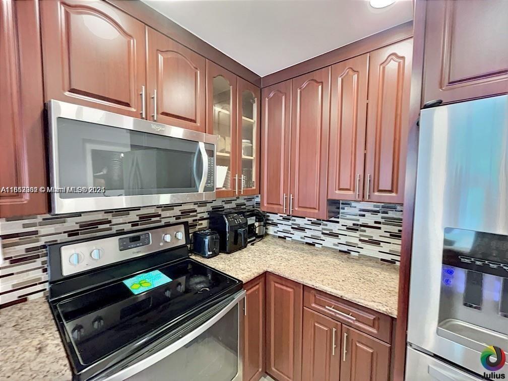 7100 NW 17th St 210