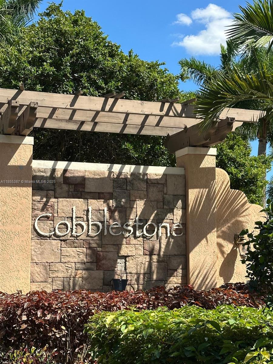 1422 SW 147th Ter