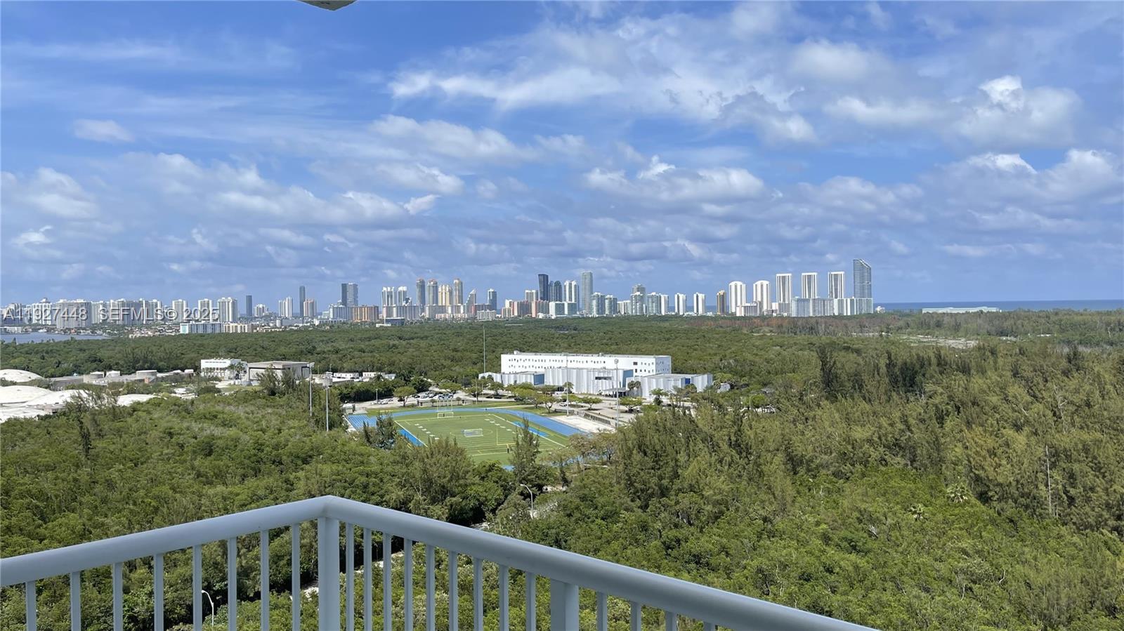 THE OAKS I CONDO - Residential Lease