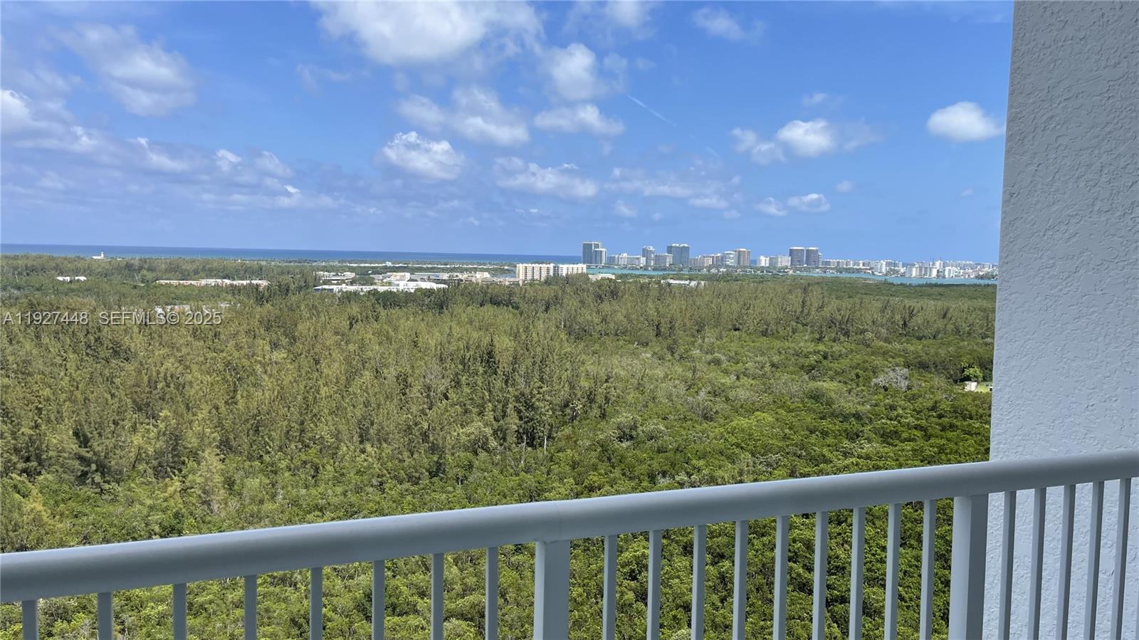 THE OAKS I CONDO - Residential Lease