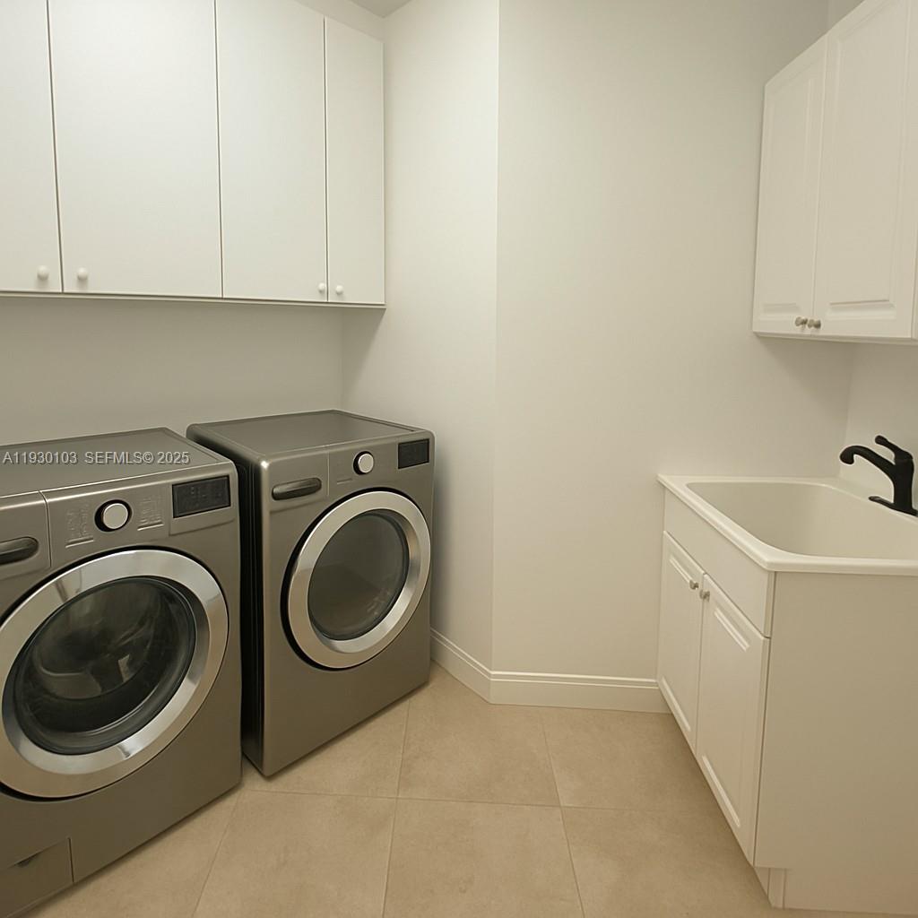 BISCAYNE POINT - Residential Lease