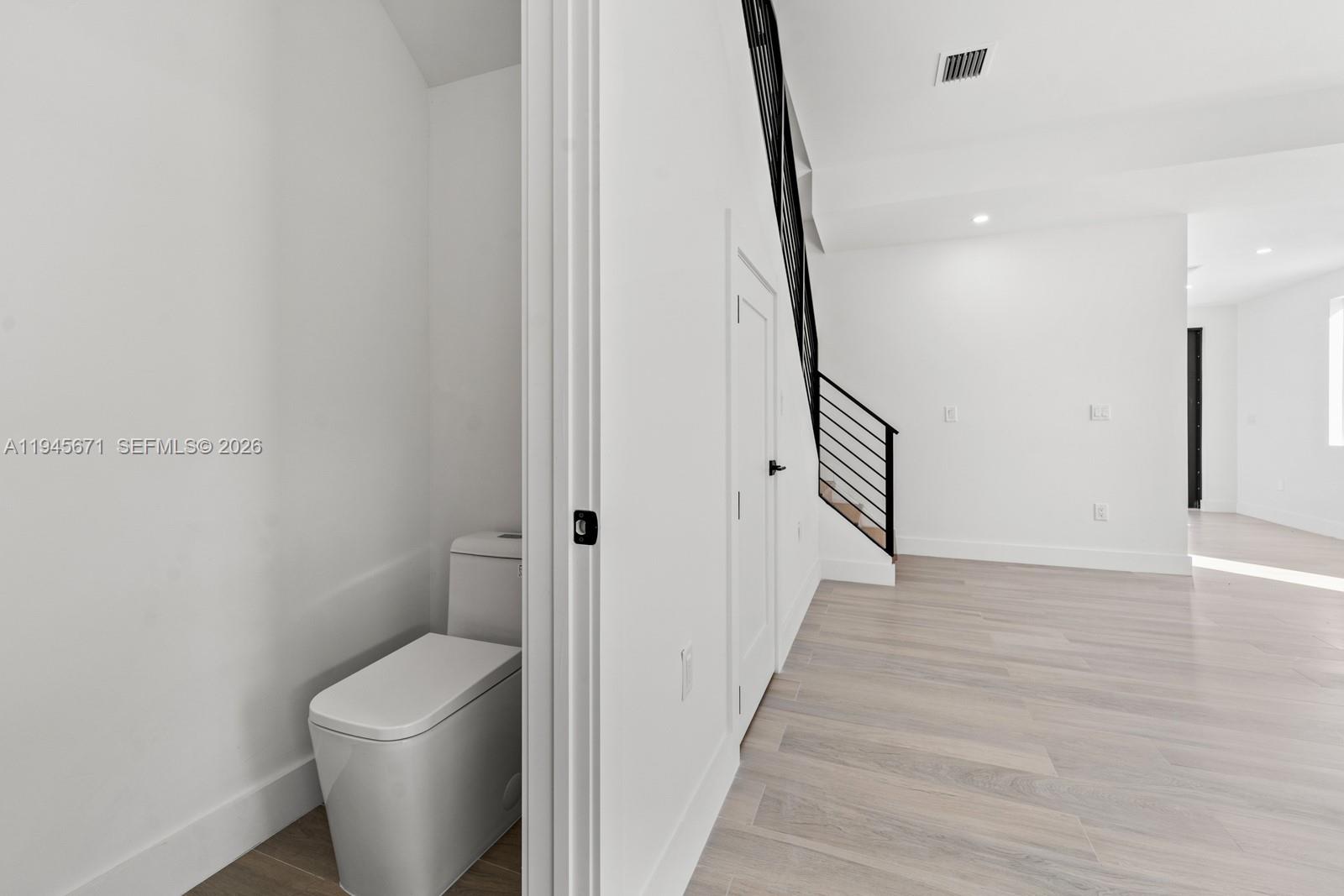 RIVERSIDE FARMS - Residential Income