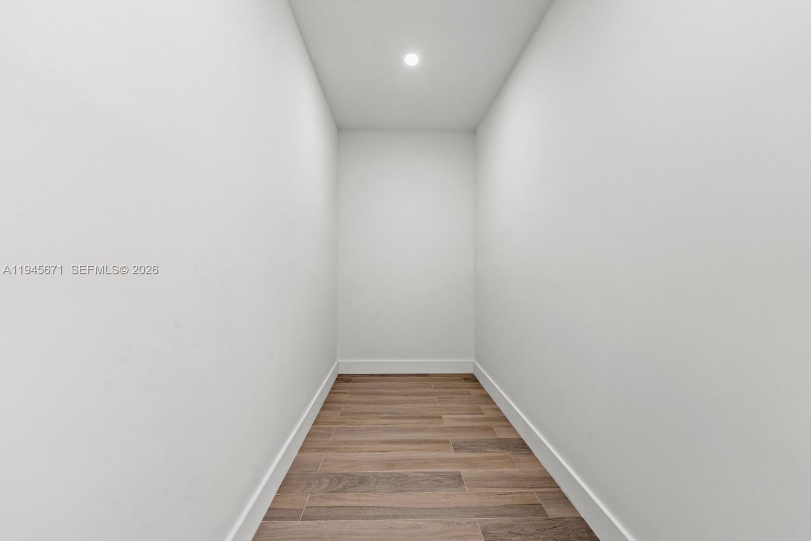 RIVERSIDE FARMS - Residential Income