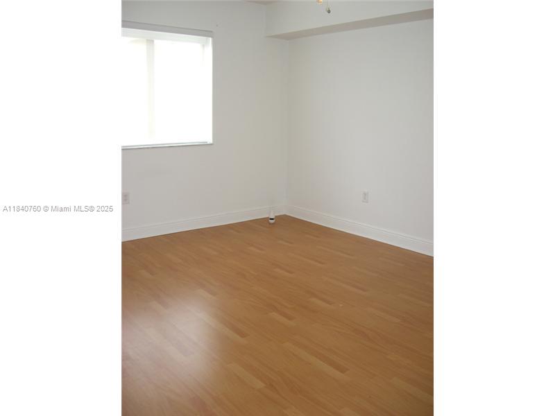 KEYSTONE COURTS CONDO - Residential